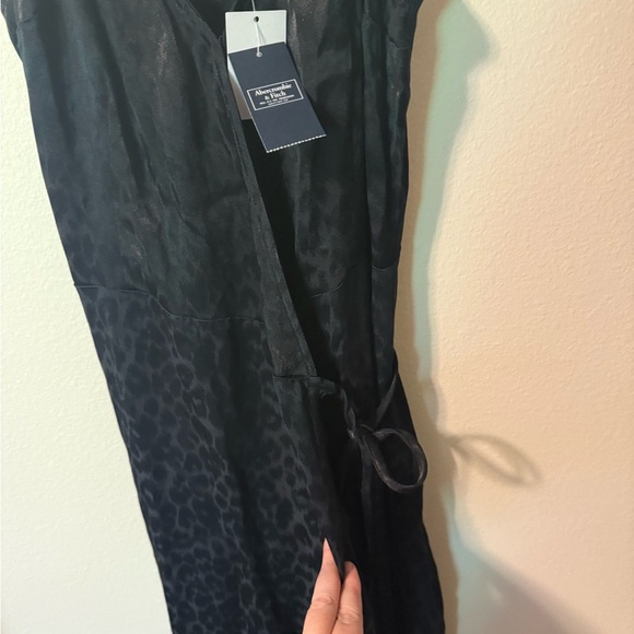 Abercrombie & Fitch Black Midi Dress - Picture 10 of 11